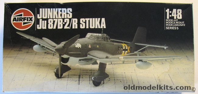 Airfix 1/72 Junkers Ju-87B/R Stuka - Luftwaffe 6 Staffel SG 1 Russia 1941/42 or B-2 Trop of 4th Staffel 11Gruppe SG 2 'Immelmann' North Africa 1941/42, 9 05100 plastic model kit